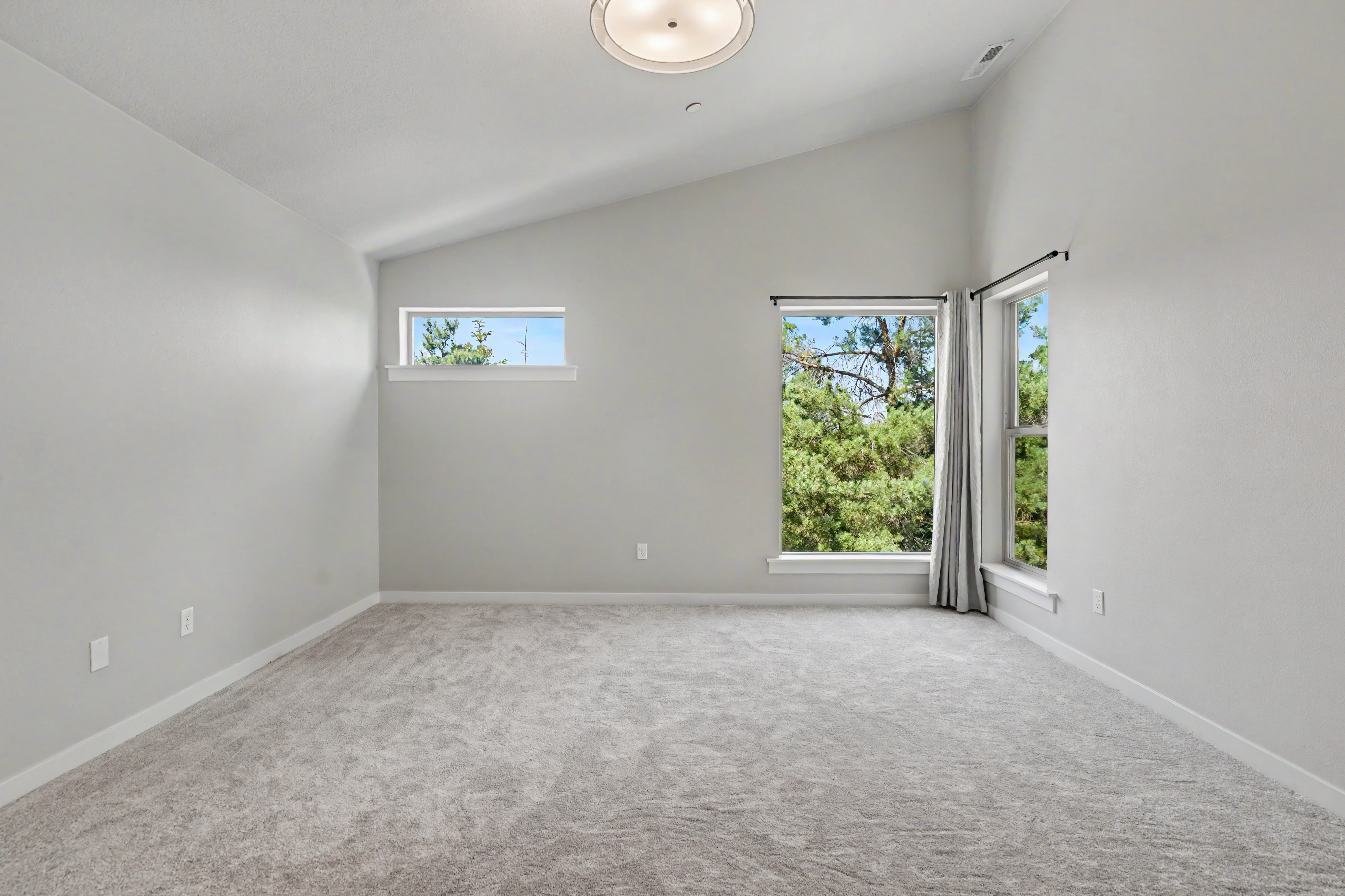 3971 Village Center Drive Southeast